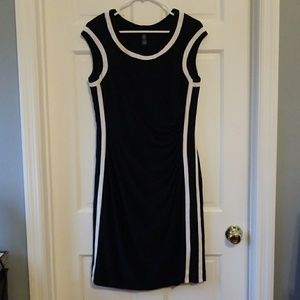 Chaps extend shoulder contrast dress